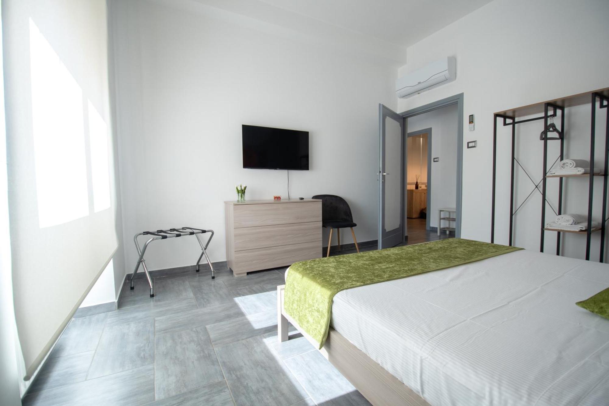 Casa Vacanze Family House Posizione Centralissima Civitavecchia Exterior photo